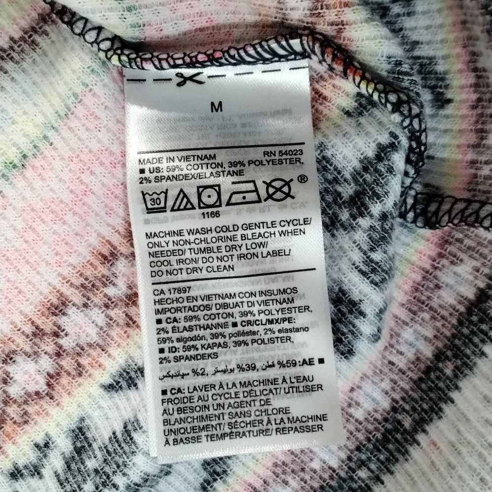 Old Navy Active Long Sleeve Striped Shirt Size M Medium Casual Boyfriend 007 - Picture 15 of 15